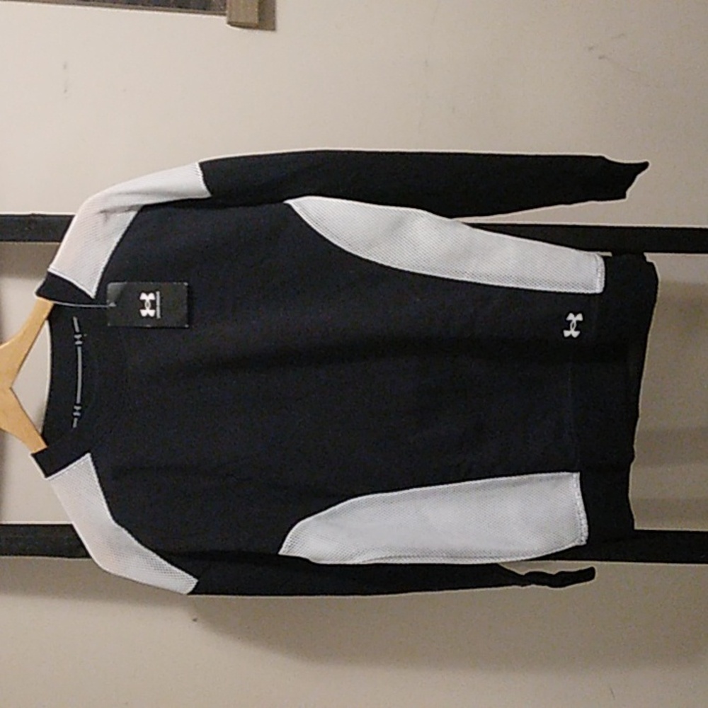 Women's Oversized Under Armour Sweatshirt NWT